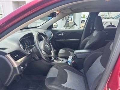 2015 Jeep Cherokee Sport