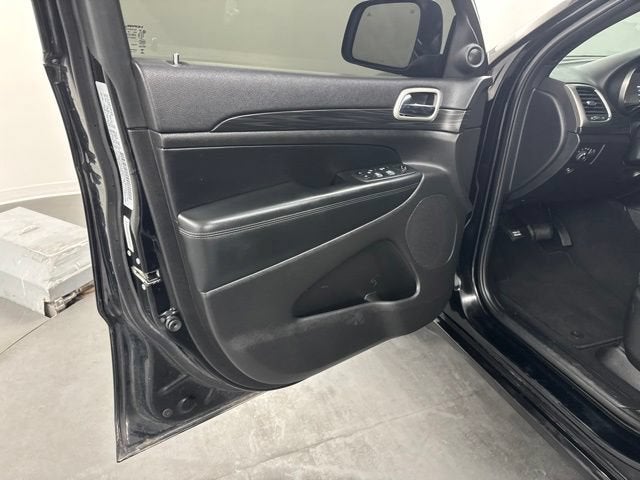 2020 Jeep Grand Cherokee Altitude 4x2