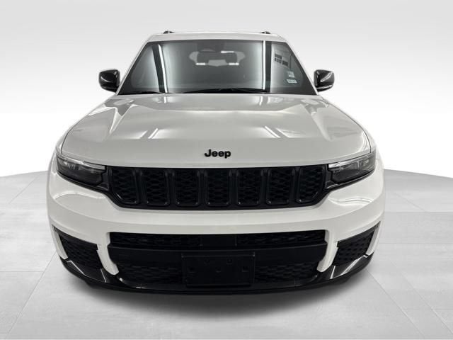 2025 Jeep Grand Cherokee L Limited 4x2 — photo 2