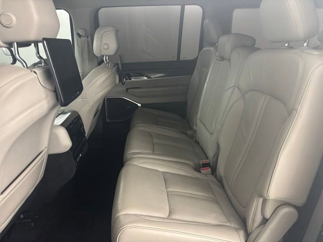 2022 Jeep Wagoneer Series III 4x4