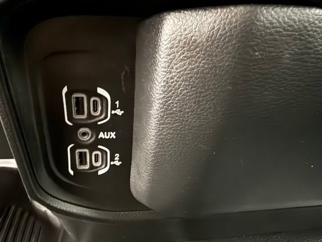 2022 RAM 1500 Tradesman Quad Cab 4x2 6'4" Box