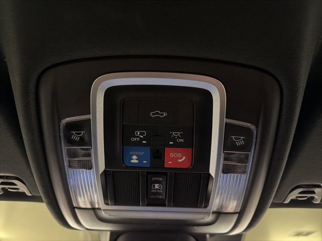 2022 RAM 1500 Limited Crew Cab 4x2 5'7" Box