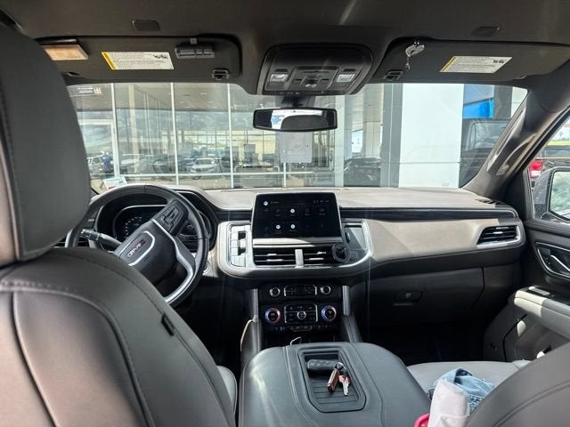 2022 GMC Yukon SLT