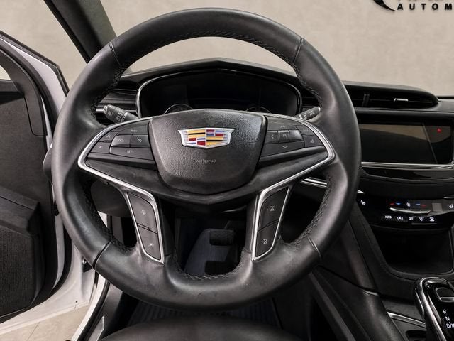 2025 Cadillac XT5 Luxury