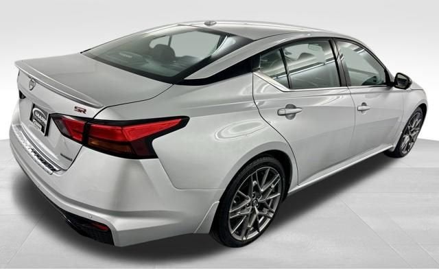 2023 Nissan Altima SR VC-Turbo FWD