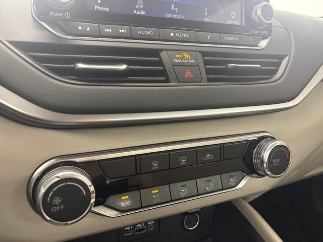 2022 Nissan Altima SV FWD