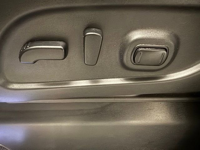 2021 Nissan TITAN Crew Cab PRO-4X 4x4