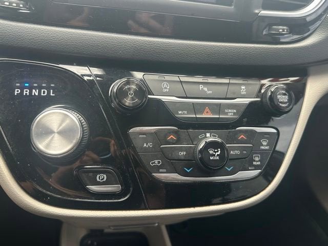 2018 Chrysler Pacifica Touring Plus