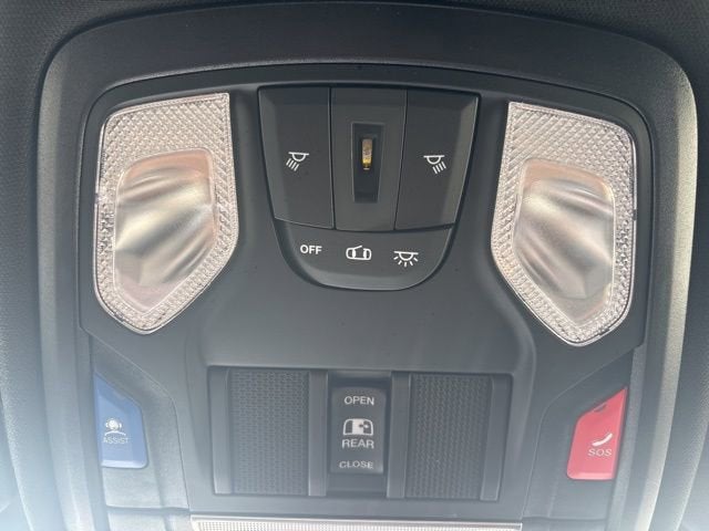 2025 RAM 2500 Tradesman Crew Cab 4x4 6'4" Box