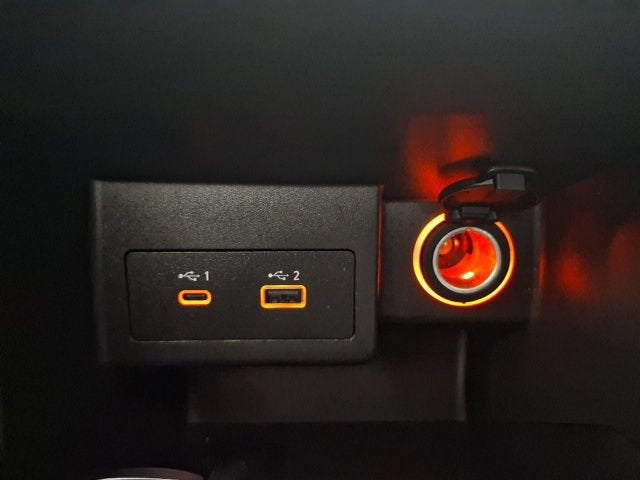 2024 Nissan Kicks SR Xtronic CVT