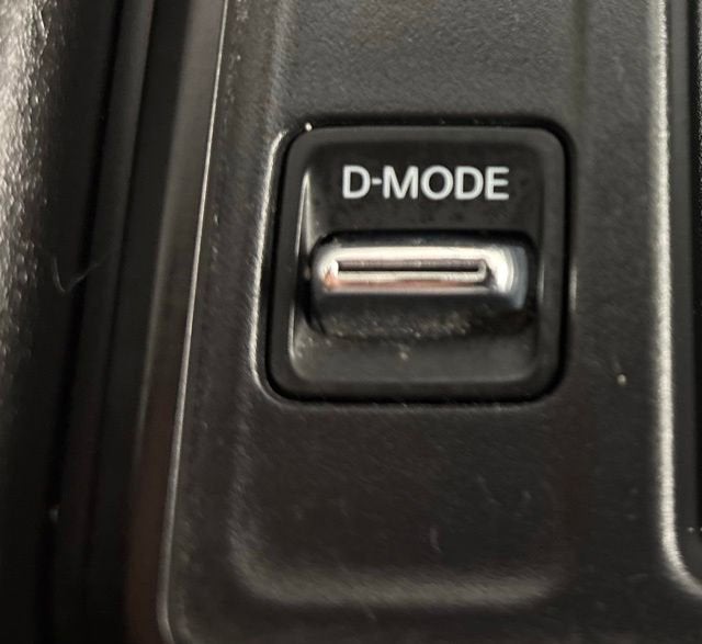 2024 Nissan Pathfinder S FWD