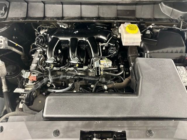 2024 Nissan Pathfinder S FWD