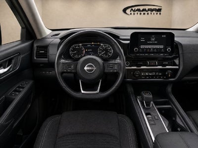 2024 Nissan Pathfinder SV FWD