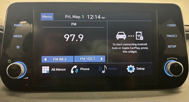 2023 Hyundai Santa Fe SE