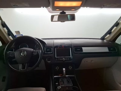 2012 Volkswagen Touareg VR6 Sport