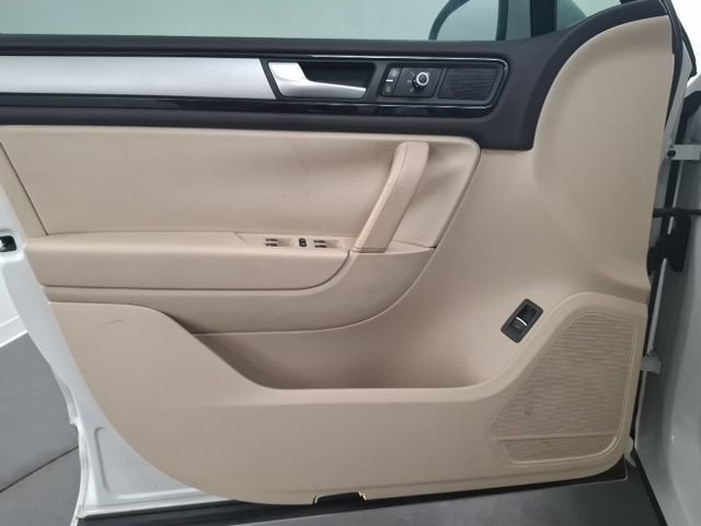 2012 Volkswagen Touareg VR6 Sport