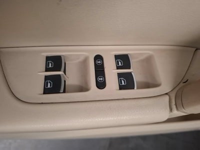 2012 Volkswagen Touareg VR6 Sport