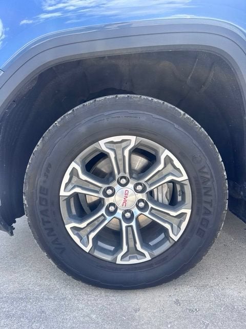 2024 GMC Sierra 1500 SLT — photo 13