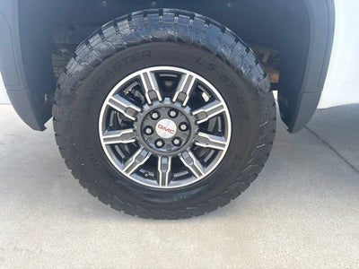 2024 GMC Sierra 1500 AT4