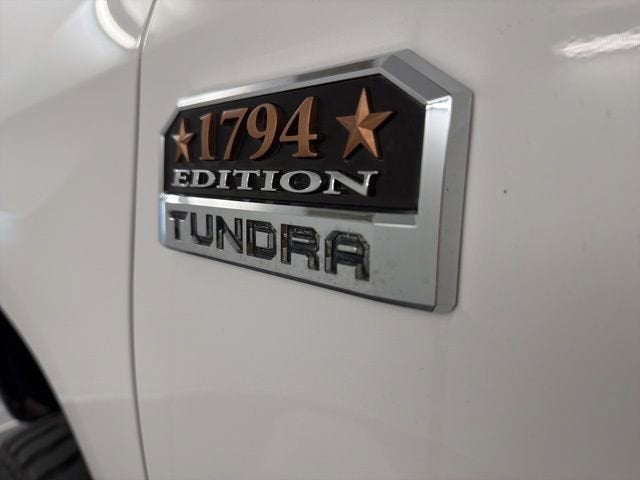 2018 Toyota Tundra 4WD SR5