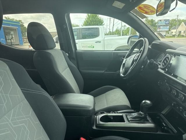 2022 Toyota Tacoma 2WD SR5