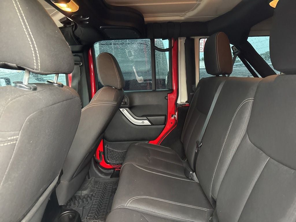 2016 Jeep Wrangler Unlimited Sahara