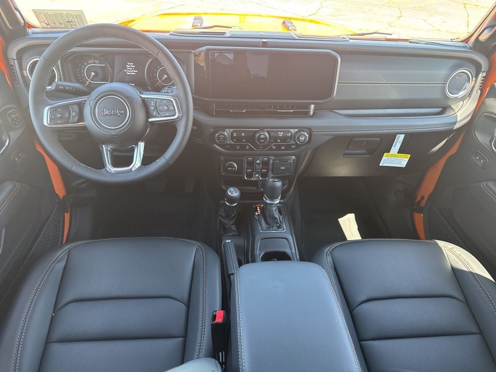 2025 Jeep Wrangler WRANGLER 4-DOOR SAHARA