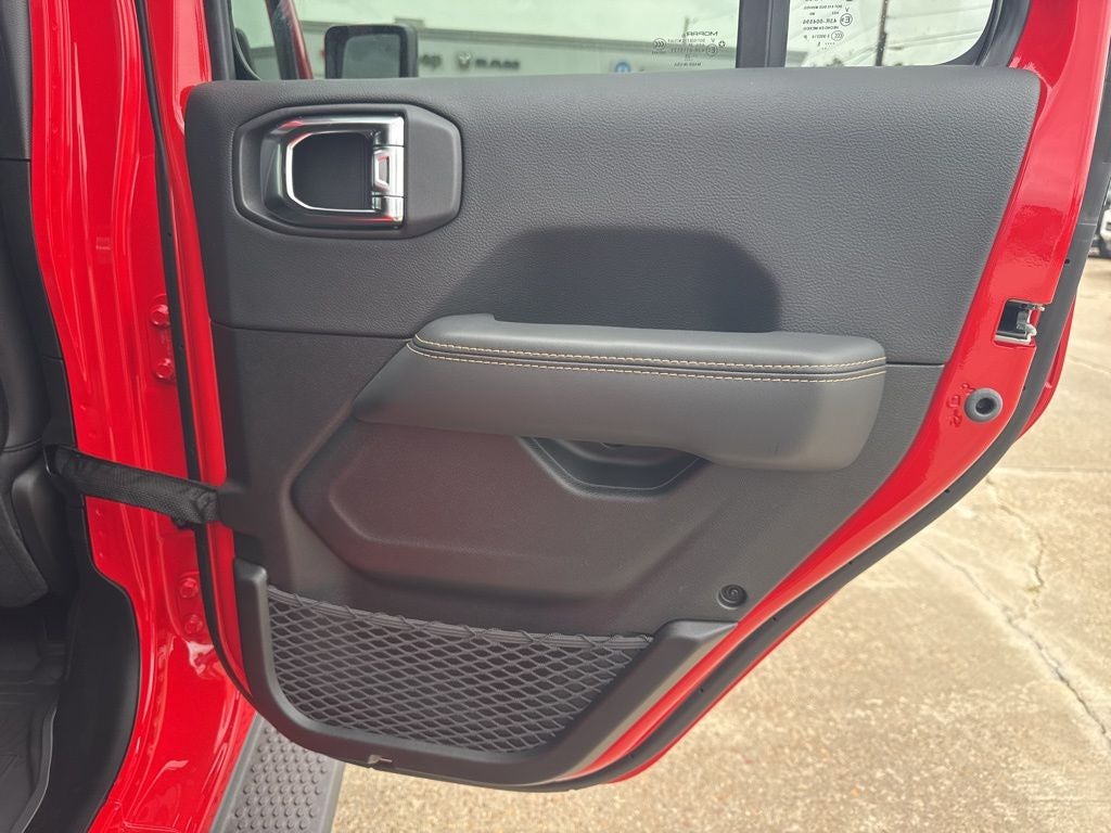 2025 Jeep Wrangler WRANGLER 4-DOOR SAHARA