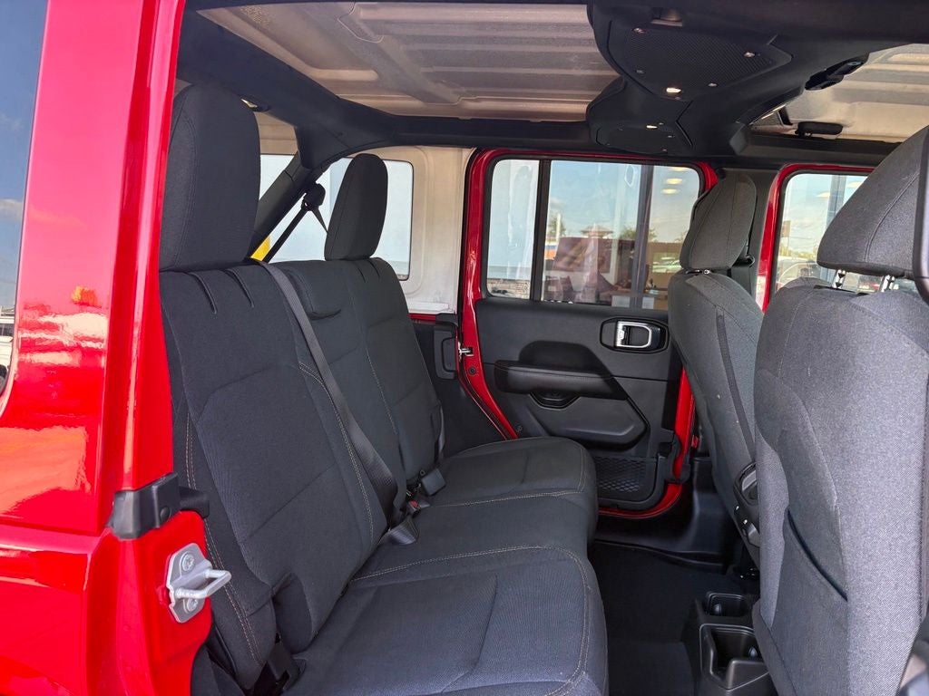 2025 Jeep Wrangler 4-Door Sahara 4x4