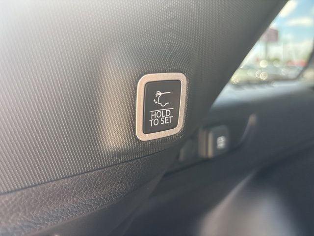 2026 Jeep Grand Cherokee GRAND CHEROKEE LAREDO X 4X2