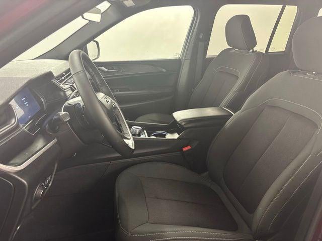 2026 Jeep Grand Cherokee GRAND CHEROKEE LAREDO X 4X2