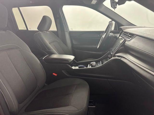 2026 Jeep Grand Cherokee GRAND CHEROKEE LAREDO X 4X2