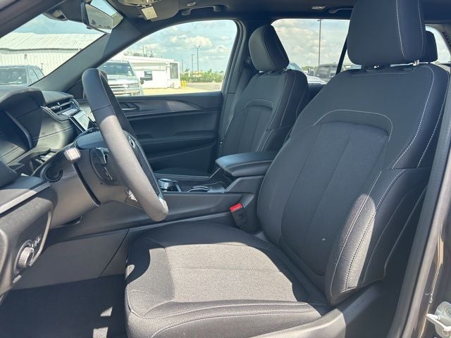 2026 Jeep Grand Cherokee GRAND CHEROKEE LAREDO X 4X2