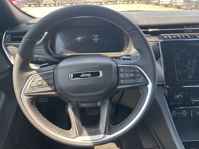 2026 Jeep Grand Cherokee GRAND CHEROKEE LAREDO X 4X2