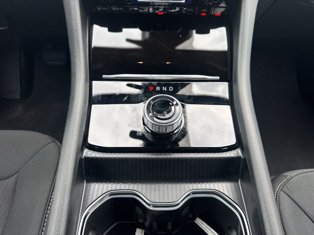 2025 Jeep Grand Cherokee GRAND CHEROKEE LAREDO 4X2