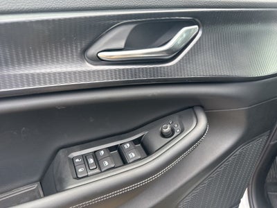 2025 Jeep Grand Cherokee GRAND CHEROKEE LAREDO 4X2