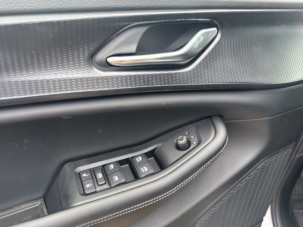 2025 Jeep Grand Cherokee GRAND CHEROKEE LAREDO 4X2