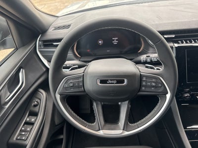 2025 Jeep Grand Cherokee GRAND CHEROKEE LAREDO 4X2