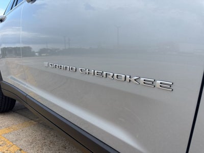 2025 Jeep Grand Cherokee GRAND CHEROKEE LAREDO 4X2