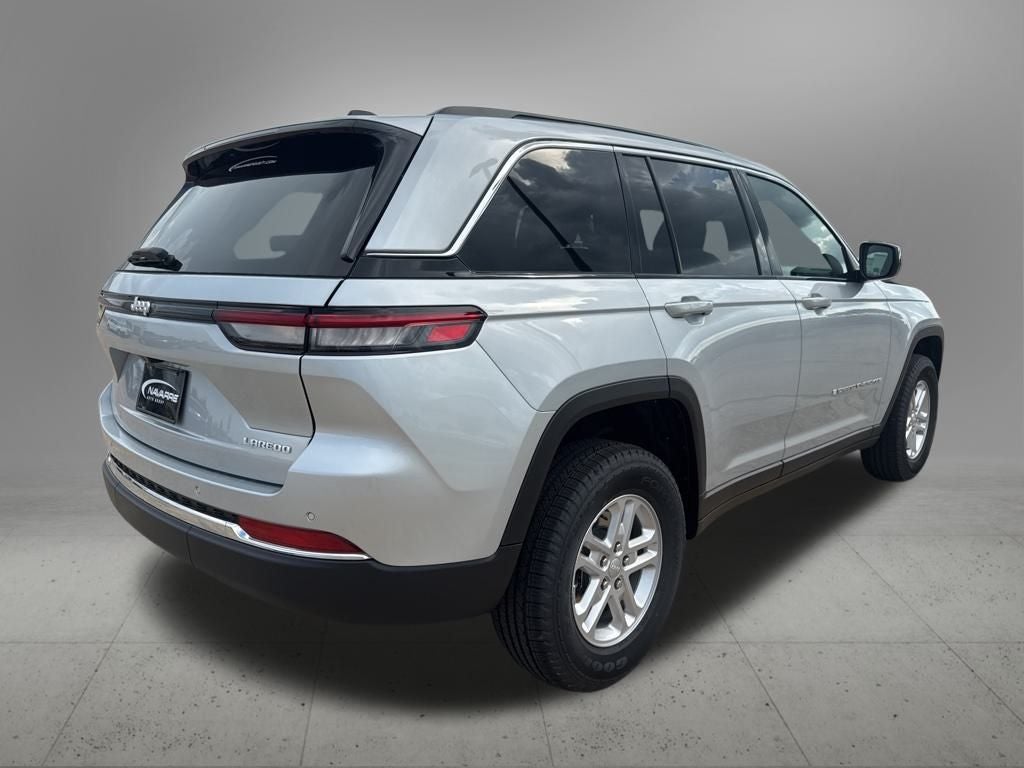 2025 Jeep Grand Cherokee GRAND CHEROKEE LAREDO 4X2