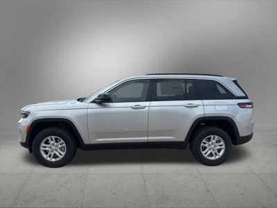 2025 Jeep Grand Cherokee GRAND CHEROKEE LAREDO 4X2