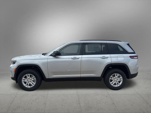 2025 Jeep Grand Cherokee GRAND CHEROKEE LAREDO 4X2