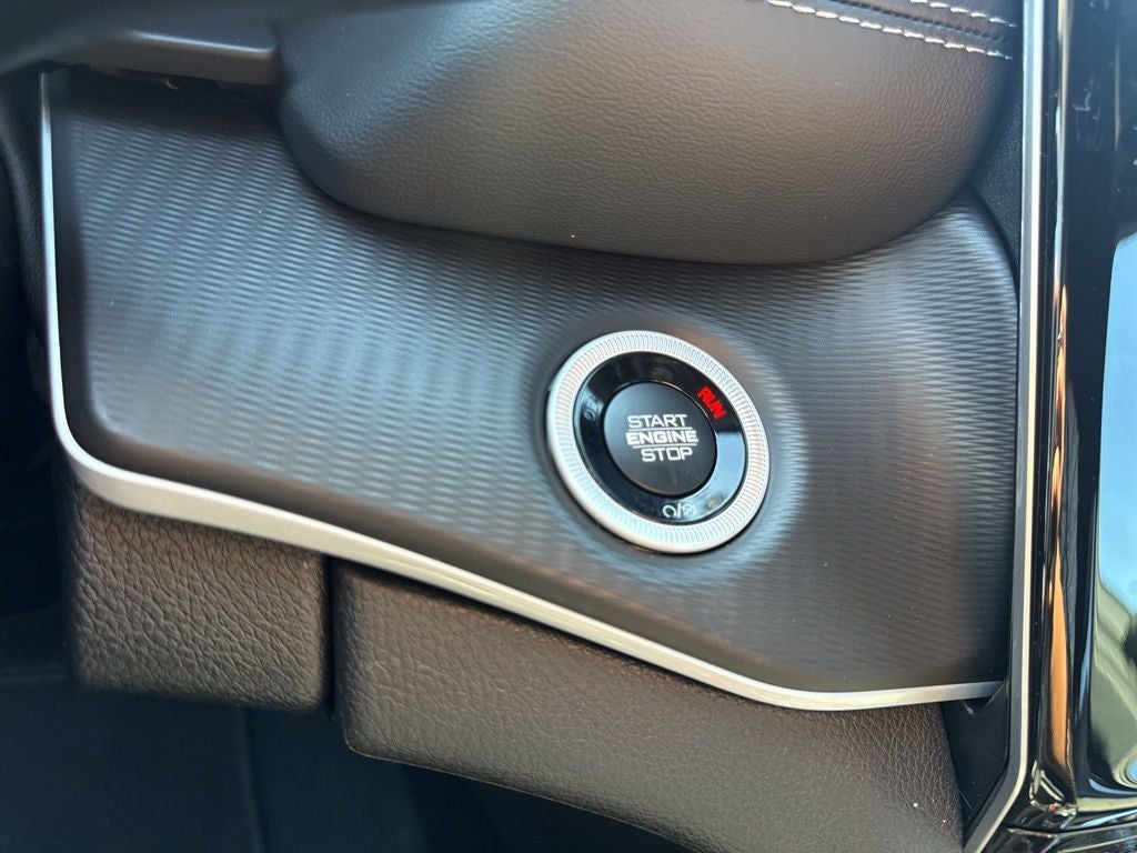 2025 Jeep Grand Cherokee GRAND CHEROKEE ALTITUDE 4X2