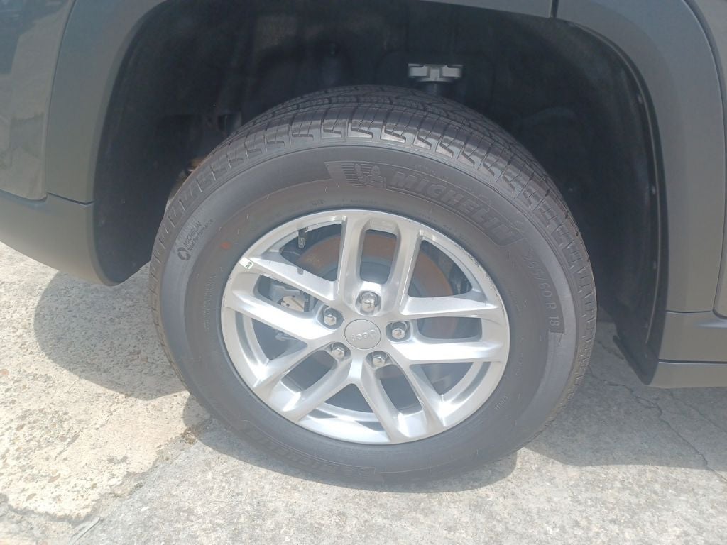2026 Jeep Grand Cherokee GRAND CHEROKEE LAREDO X 4X2