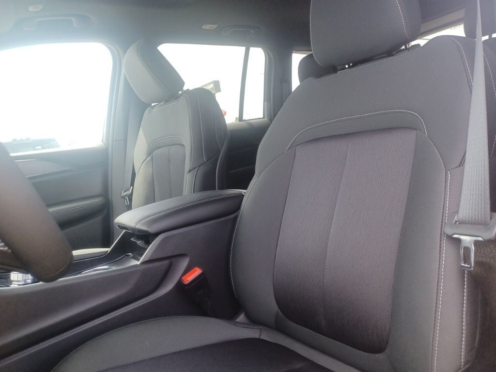 2026 Jeep Grand Cherokee GRAND CHEROKEE LAREDO X 4X2