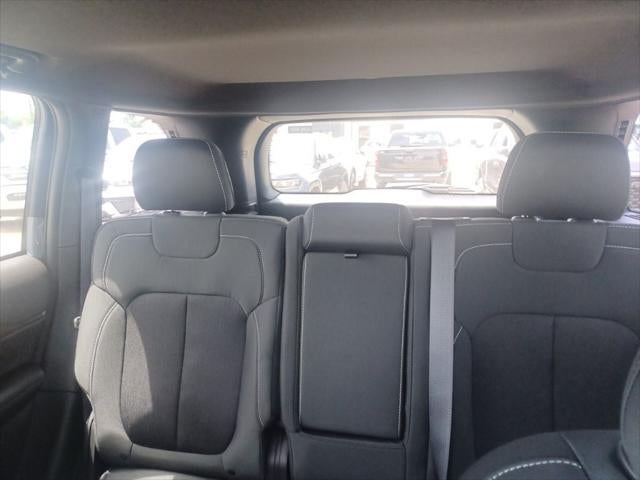 2026 Jeep Grand Cherokee GRAND CHEROKEE LAREDO X 4X2