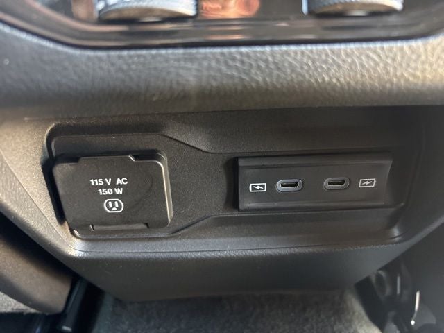 2026 Jeep Grand Cherokee GRAND CHEROKEE LAREDO ALTITUDE 4X2