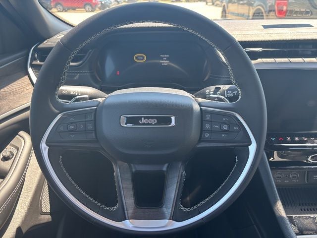 2026 Jeep Grand Cherokee GRAND CHEROKEE LAREDO ALTITUDE 4X2