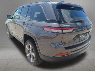 2026 Jeep Grand Cherokee GRAND CHEROKEE LAREDO ALTITUDE 4X2