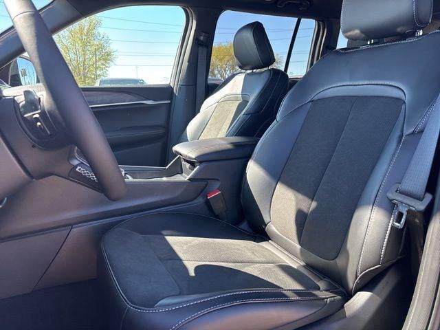 2026 Jeep Grand Cherokee GRAND CHEROKEE LAREDO ALTITUDE 4X2